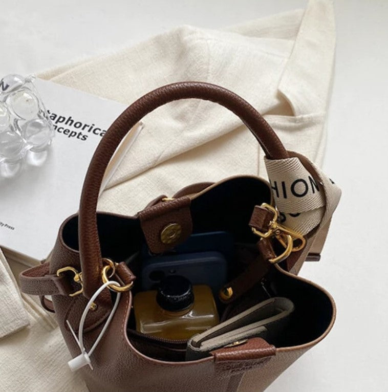 Handbag, WT0474 水桶包 雙色 PU 皮革 肩背包 手提包, SD產品編號：10818322, 購物滿$600可享免運費, 發貨日期: 約21個工作天